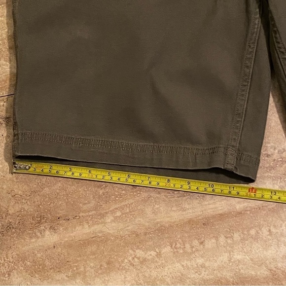 Wolverine Carpenter Shorts Mens 40 Olive Green Casual Bermuda Workwear - Picture 4 of 12